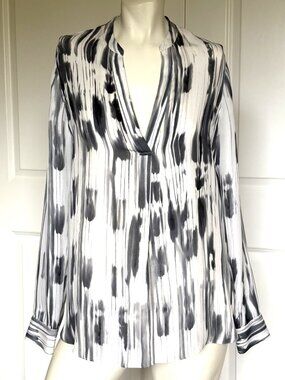 VINCE SILK WHITE GRAY LONG SLEEVE BLOUSE   SIZE: 4